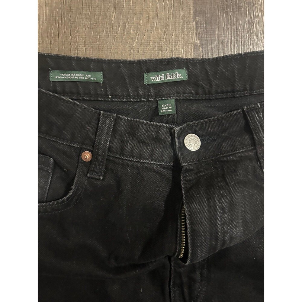 Jeans - Picture 2 of 3